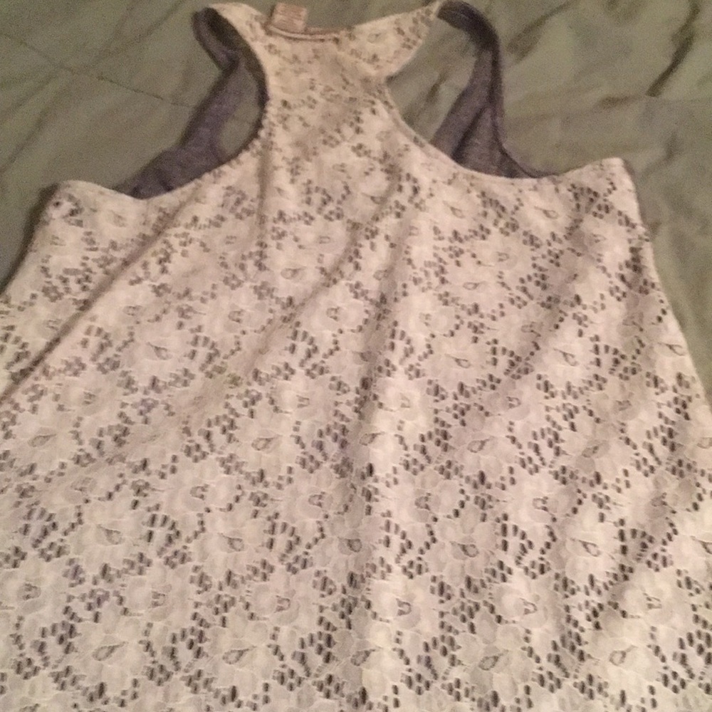 Tank - Picture 2 of 2